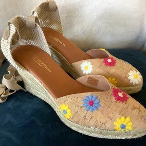Andre Assous Ensley Embroidered Espadrille Wedge Sandals